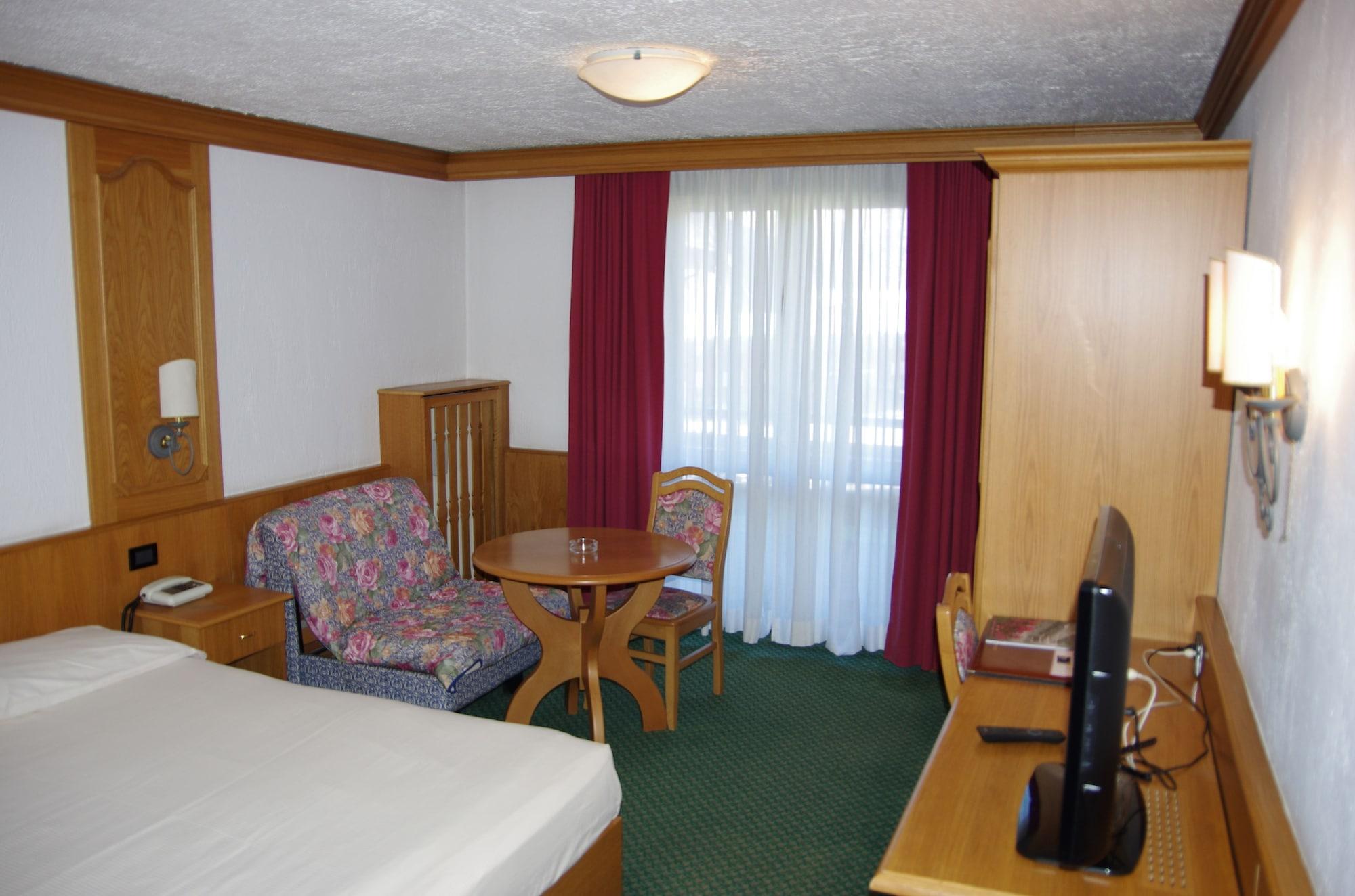 Hotel Intermonti Livigno Bagian luar foto
