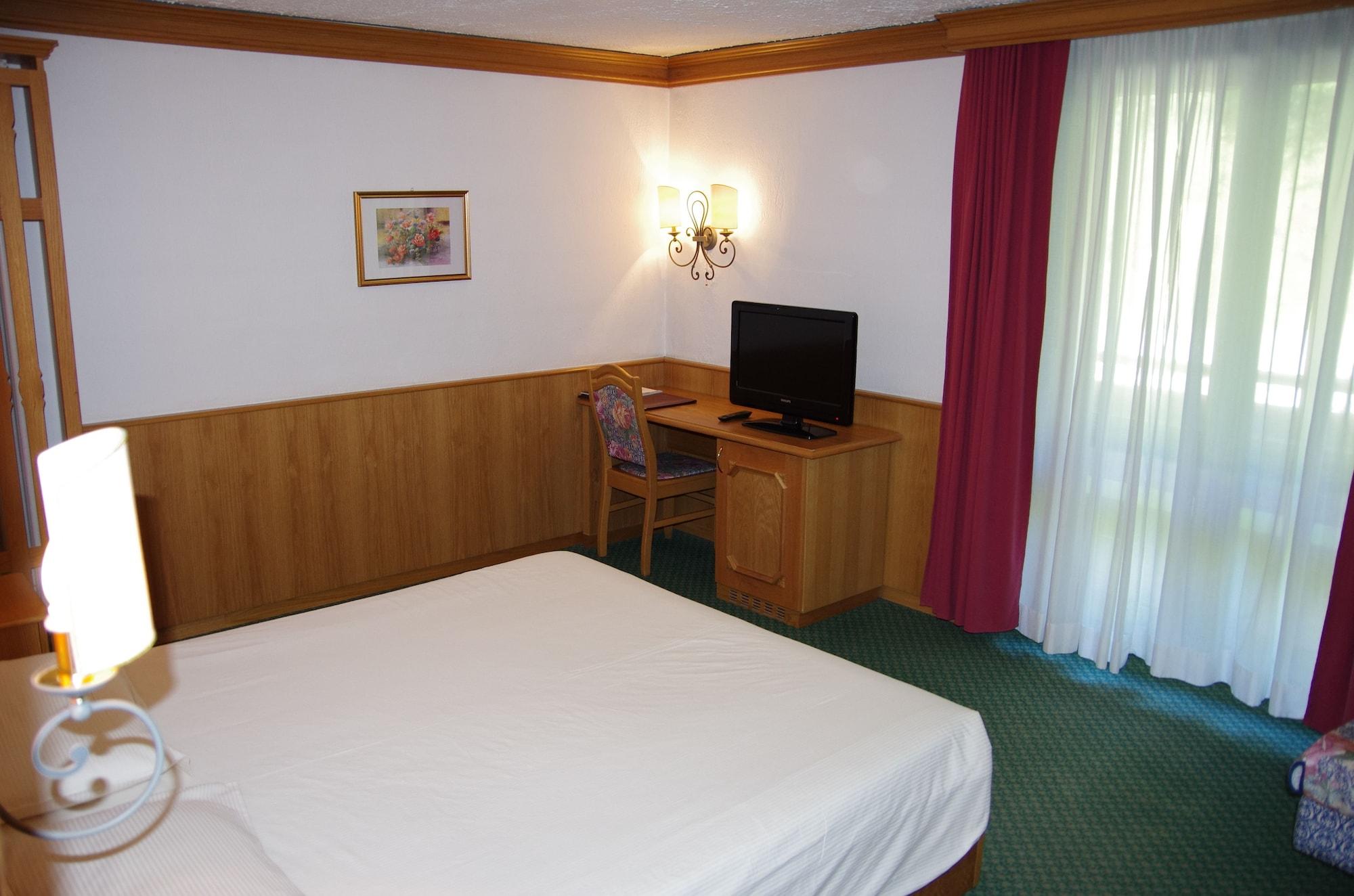 Hotel Intermonti Livigno Bagian luar foto
