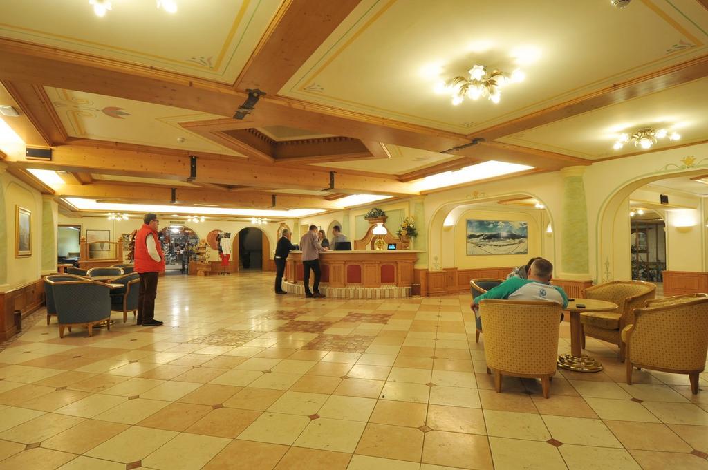 Hotel Intermonti Livigno Bagian luar foto