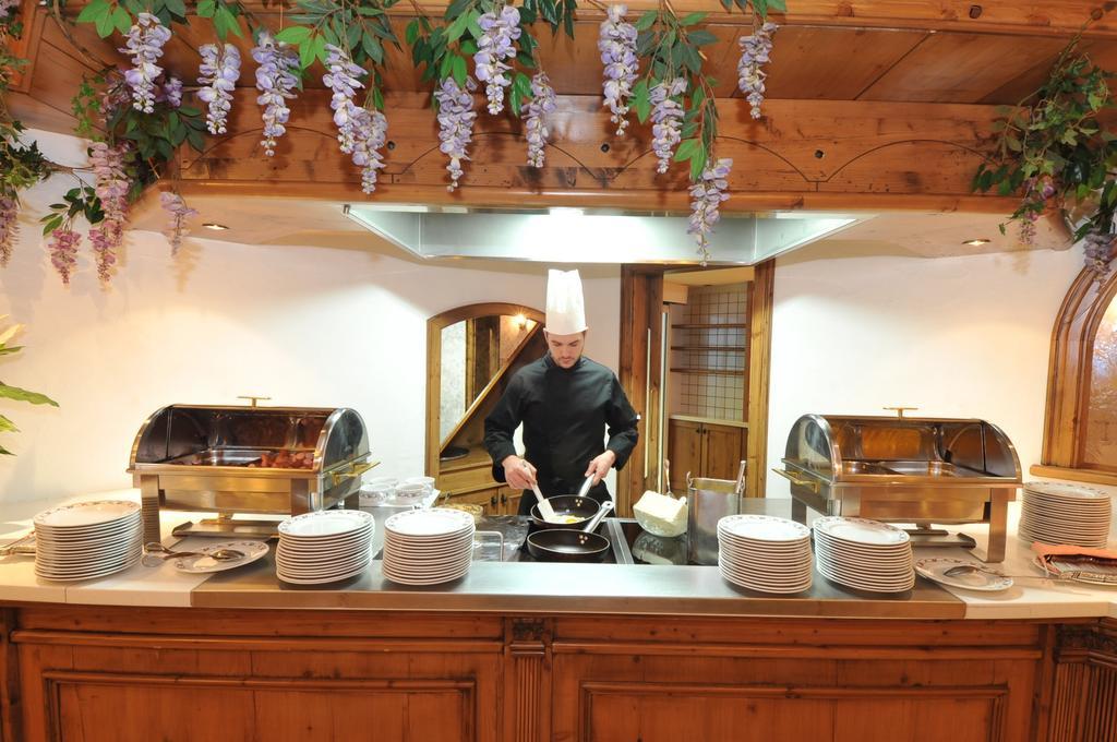 Hotel Intermonti Livigno Bagian luar foto