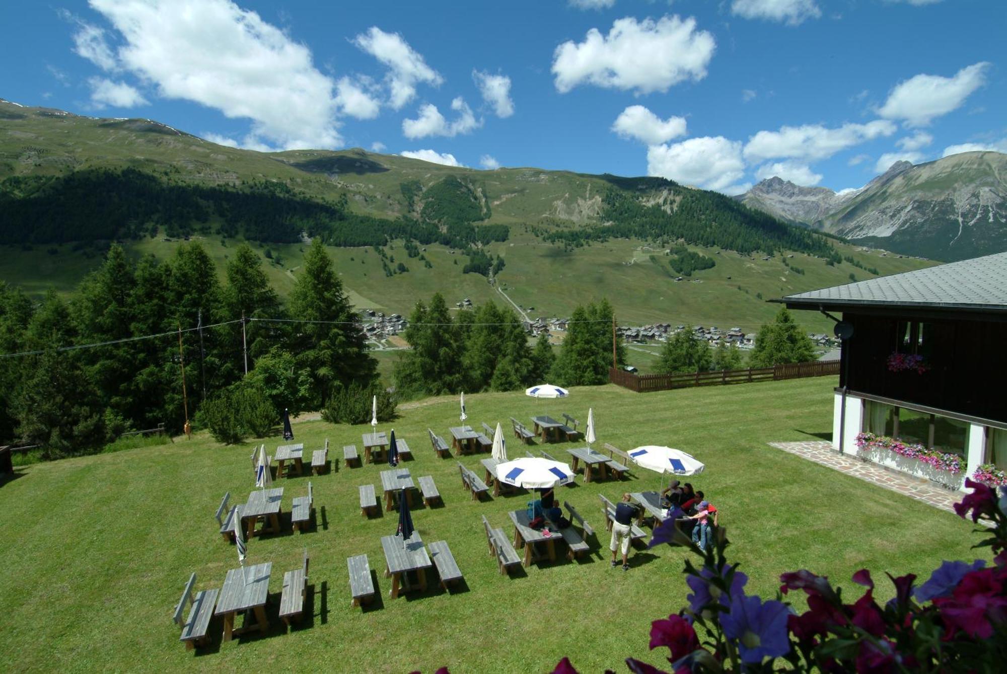 Hotel Intermonti Livigno Bagian luar foto