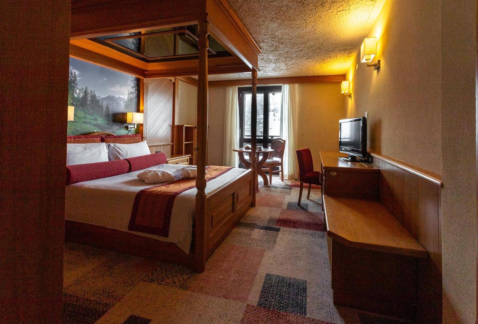 Hotel Intermonti Livigno Bagian luar foto