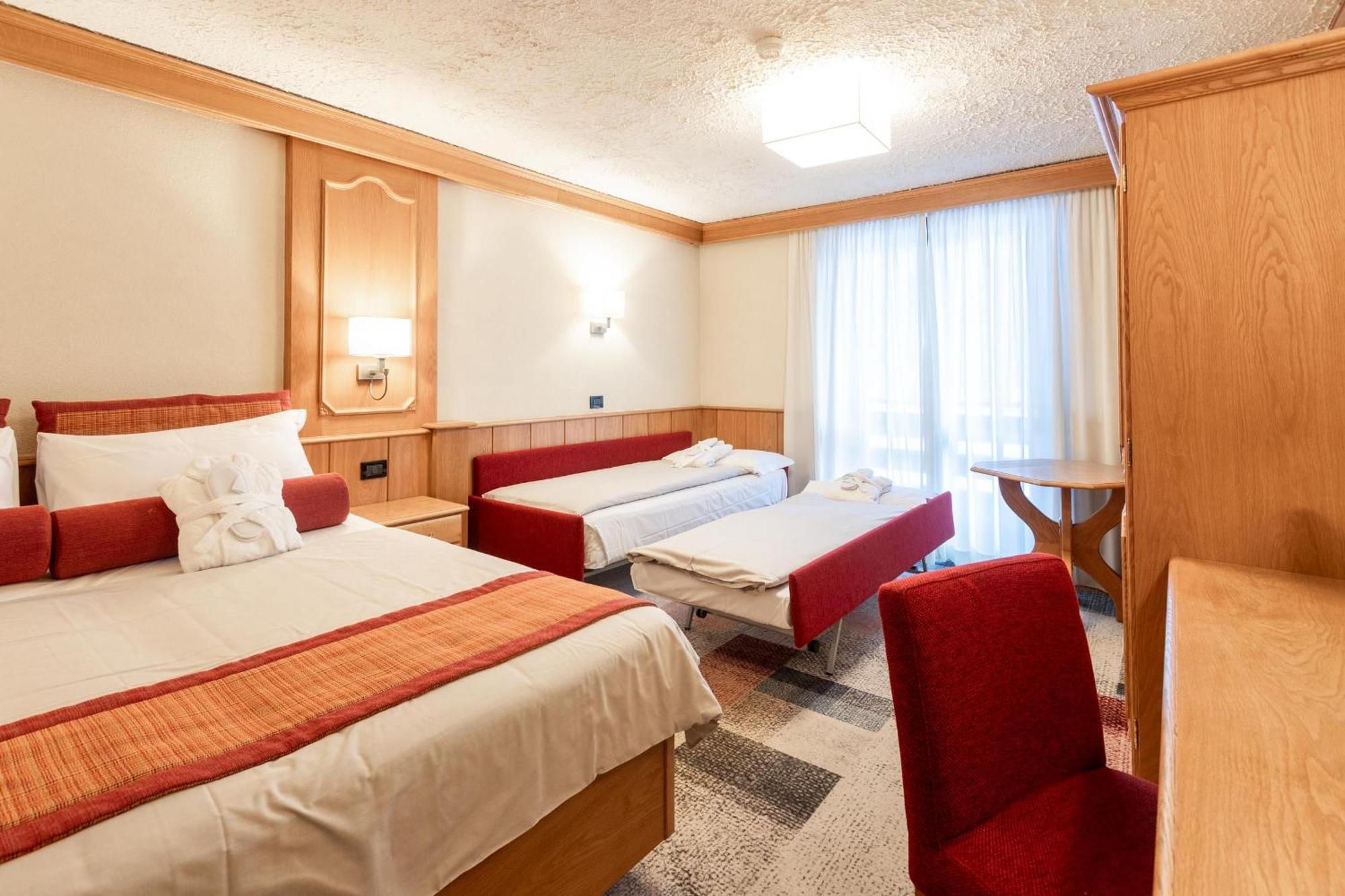 Hotel Intermonti Livigno Bagian luar foto