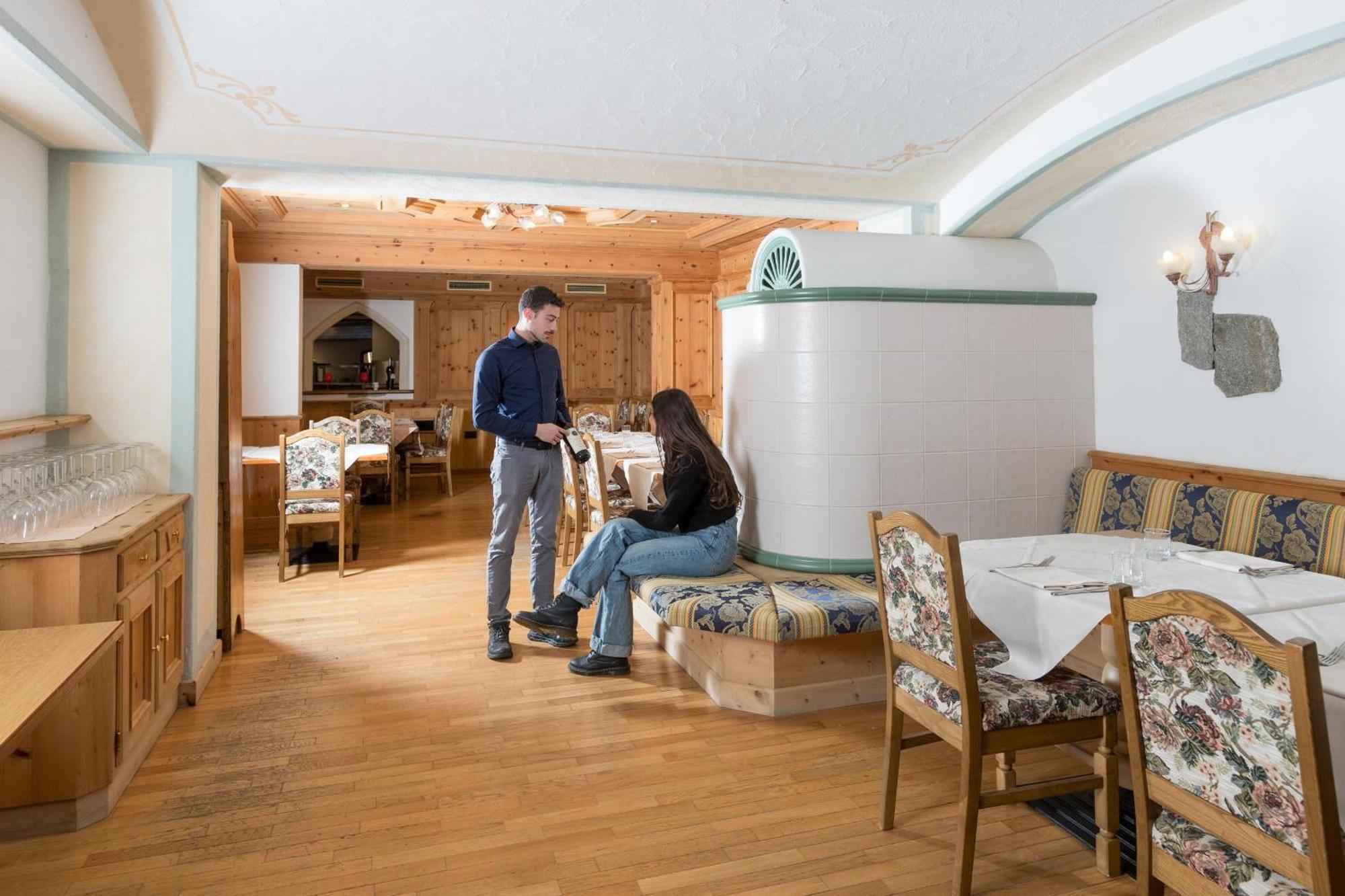 Hotel Intermonti Livigno Bagian luar foto