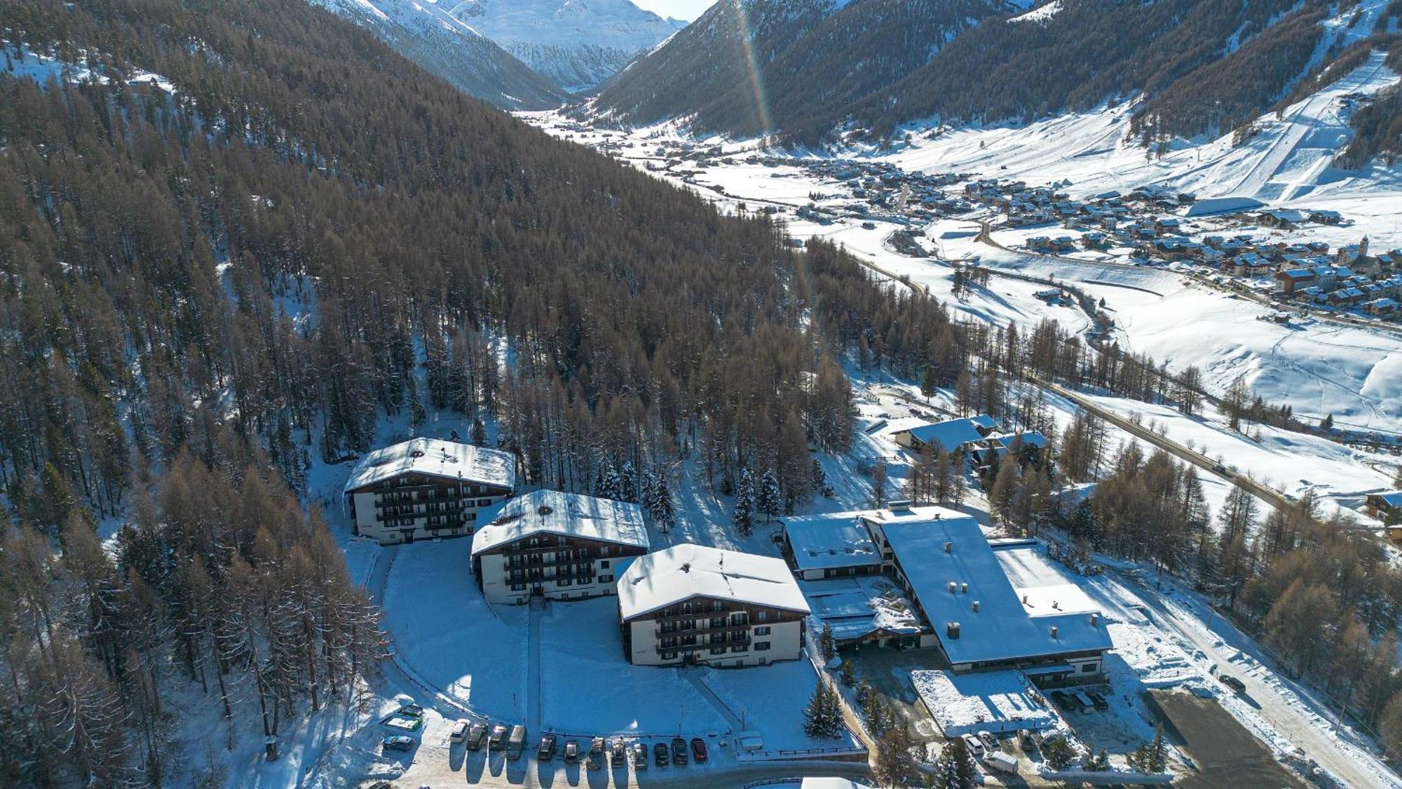 Hotel Intermonti Livigno Bagian luar foto