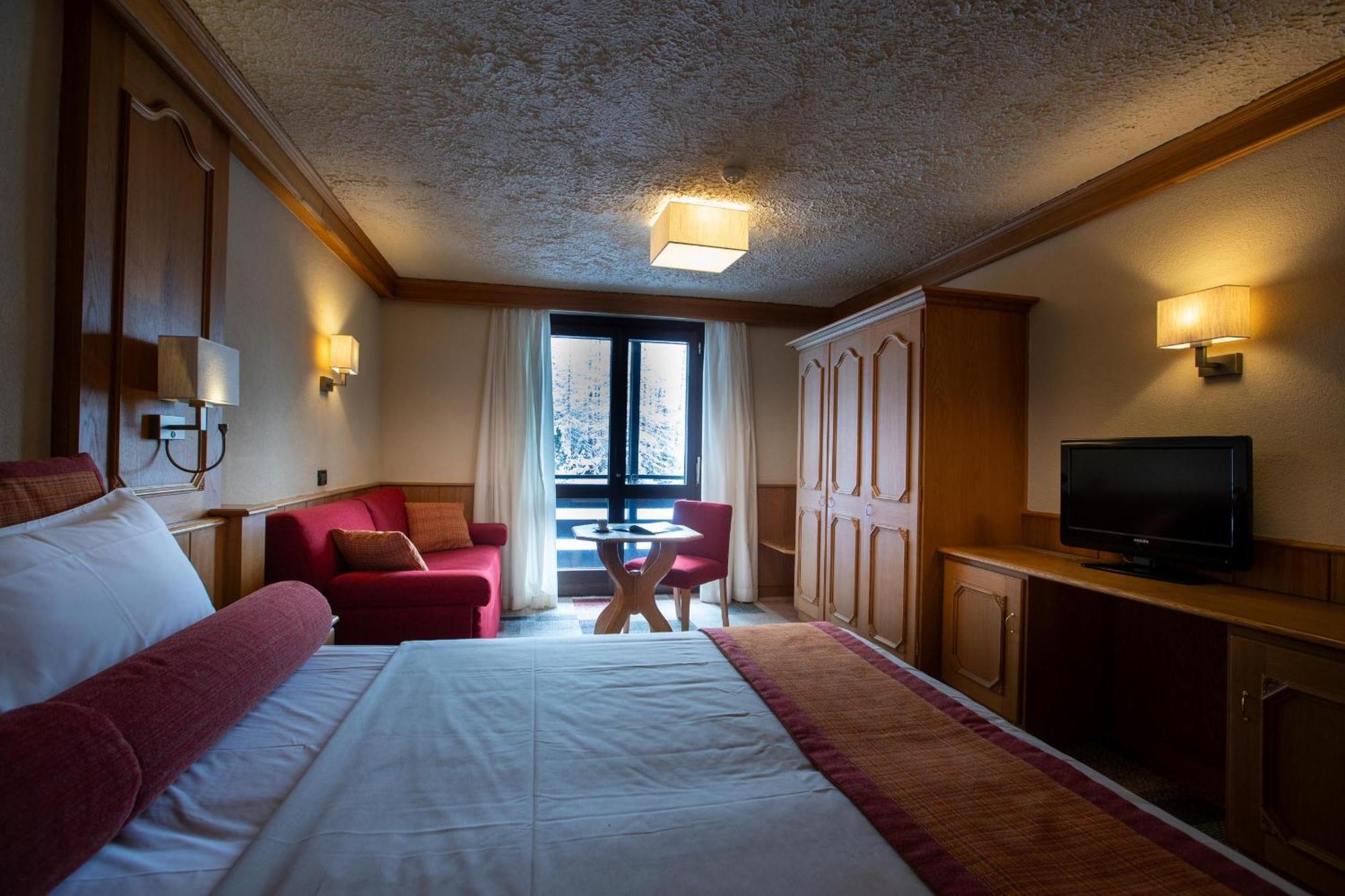 Hotel Intermonti Livigno Bagian luar foto