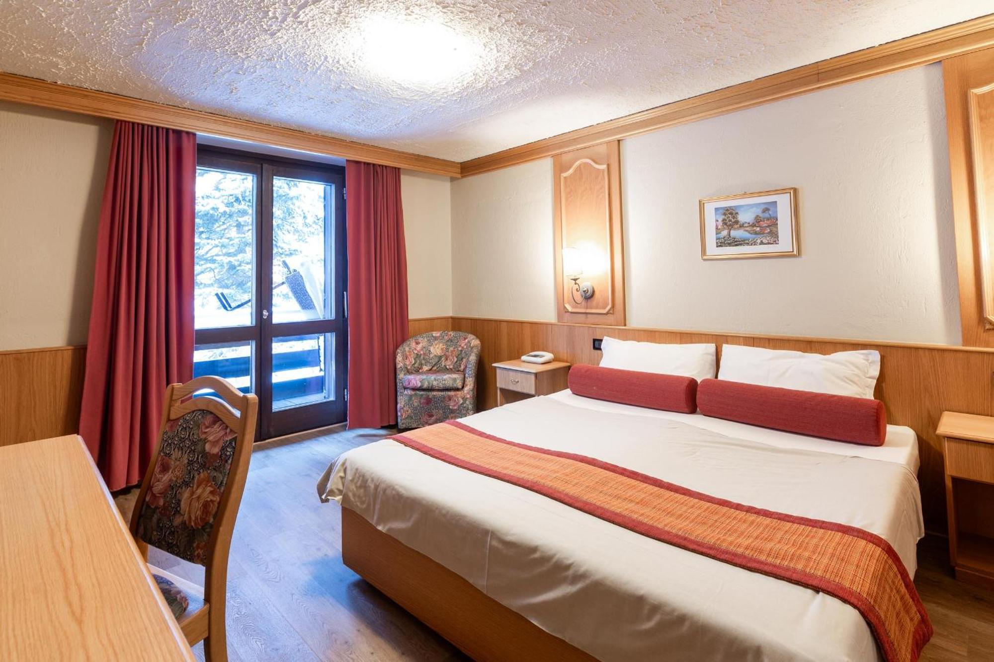 Hotel Intermonti Livigno Ruang foto