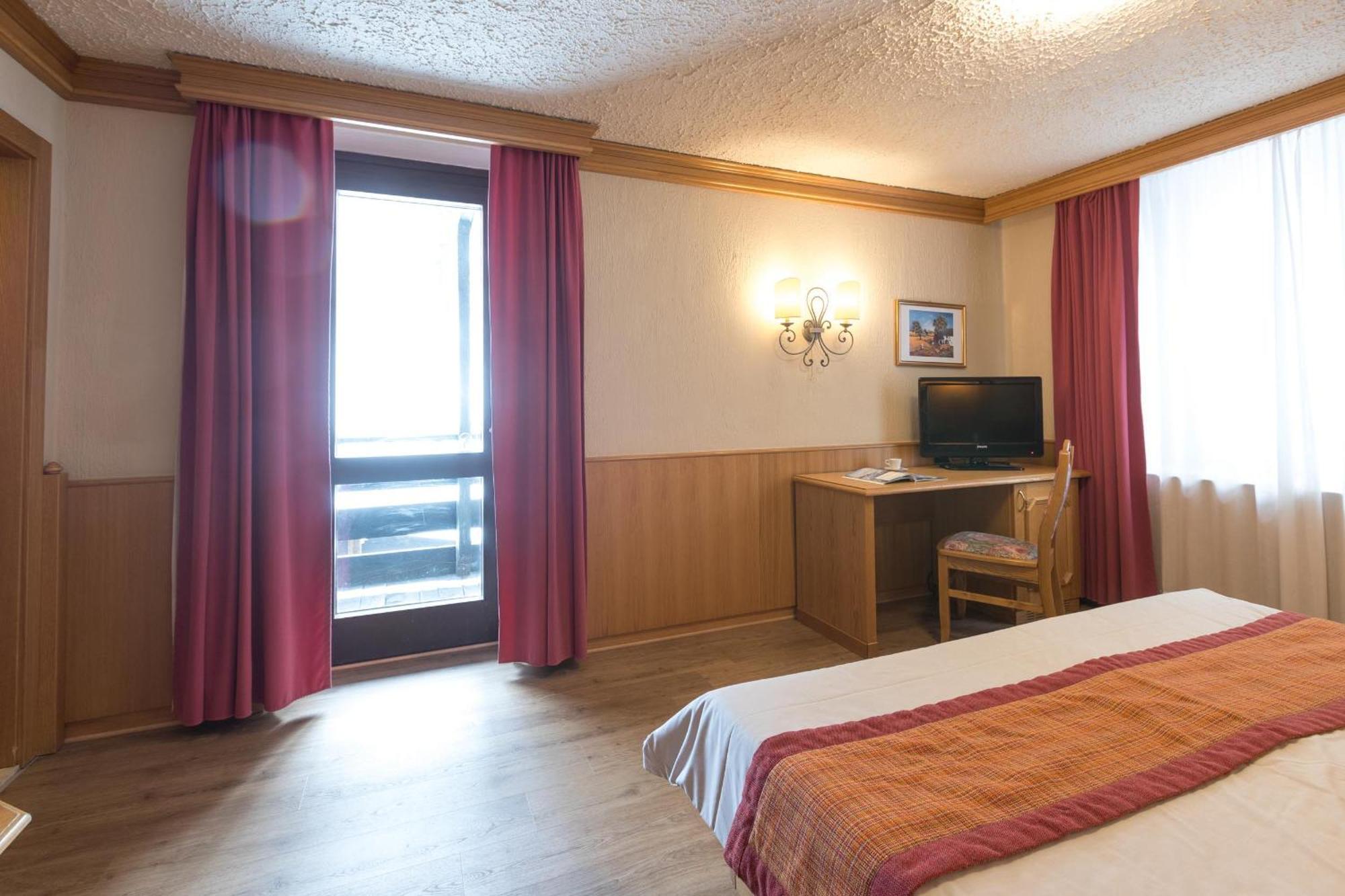 Hotel Intermonti Livigno Ruang foto