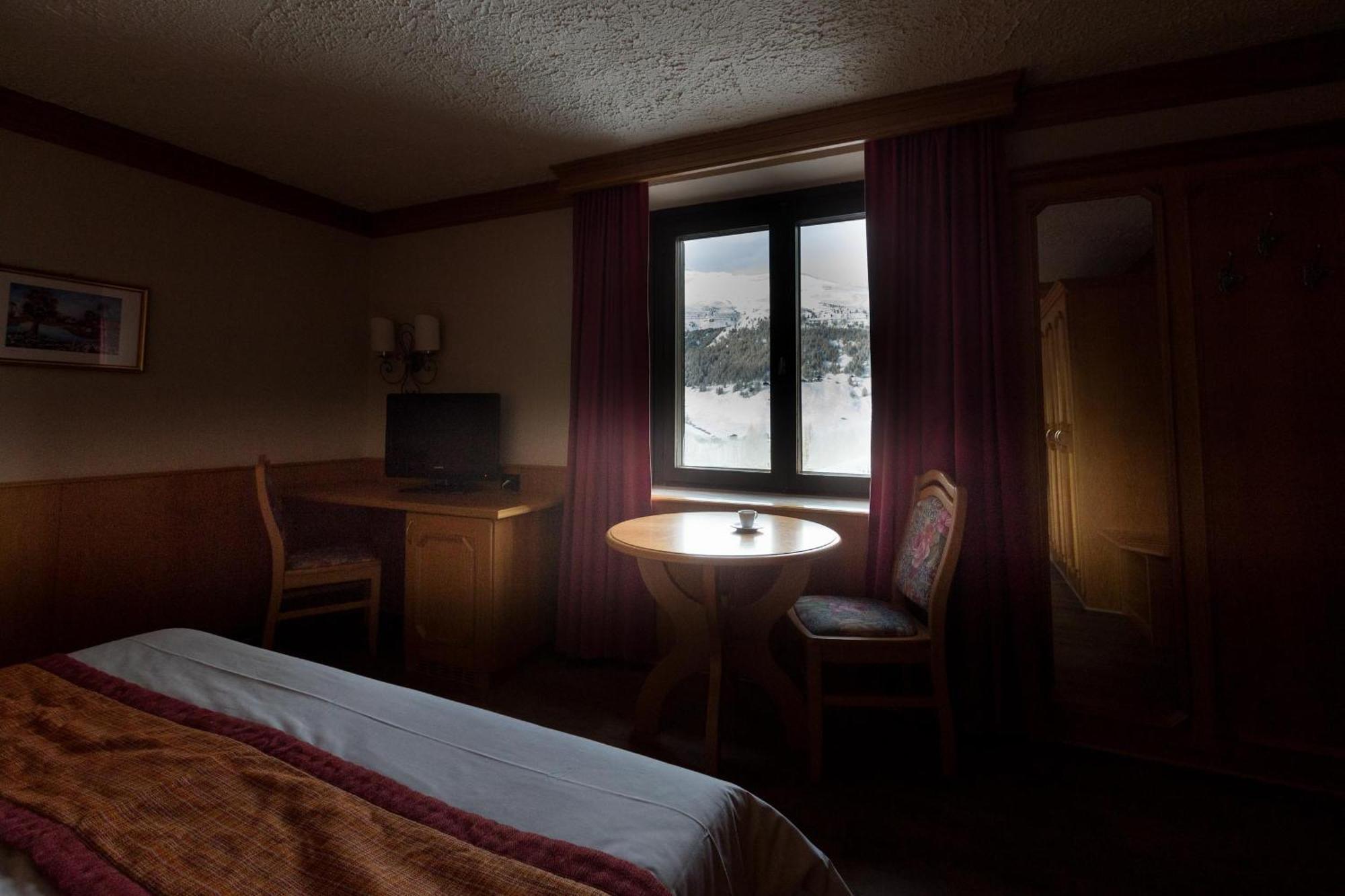 Hotel Intermonti Livigno Ruang foto