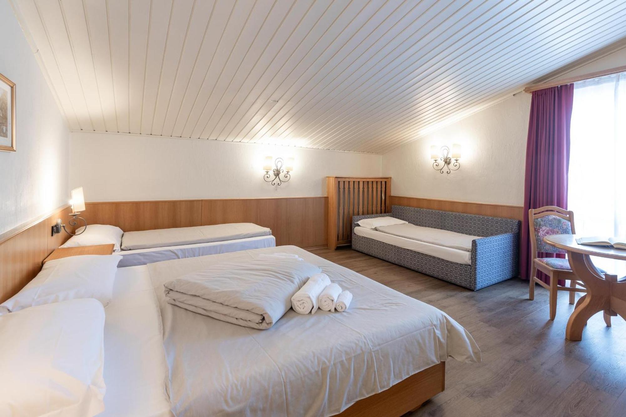 Hotel Intermonti Livigno Ruang foto