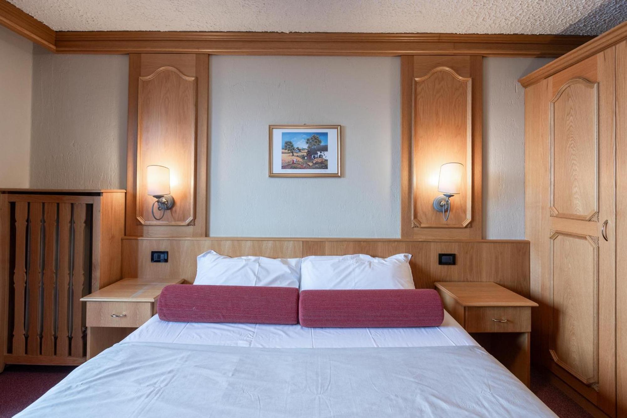 Hotel Intermonti Livigno Ruang foto