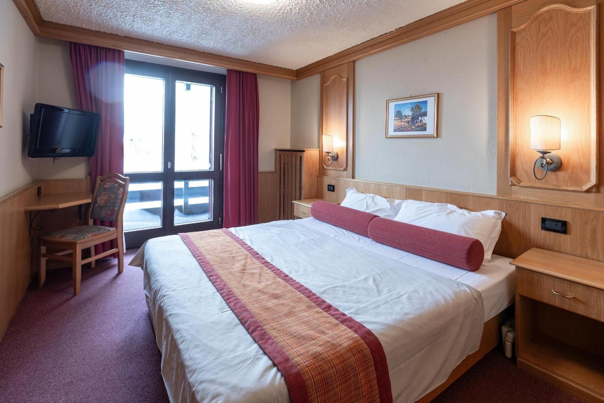 Hotel Intermonti Livigno Ruang foto