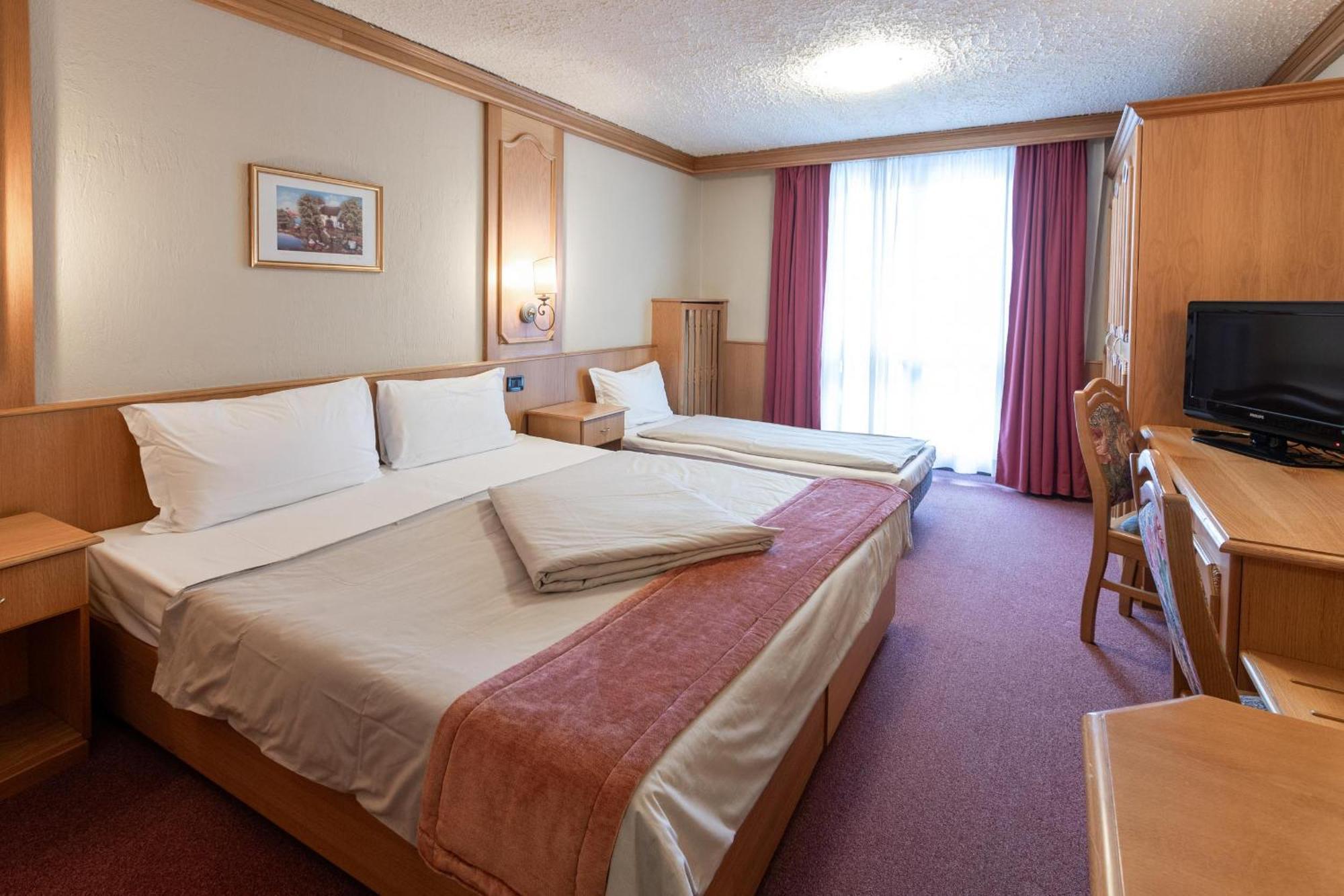 Hotel Intermonti Livigno Ruang foto