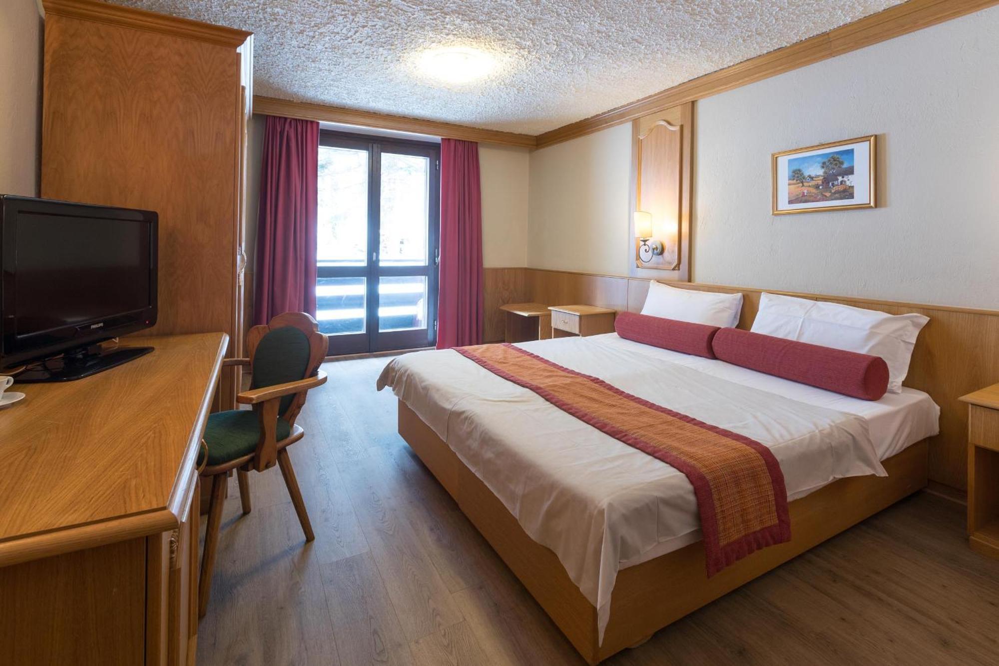 Hotel Intermonti Livigno Ruang foto