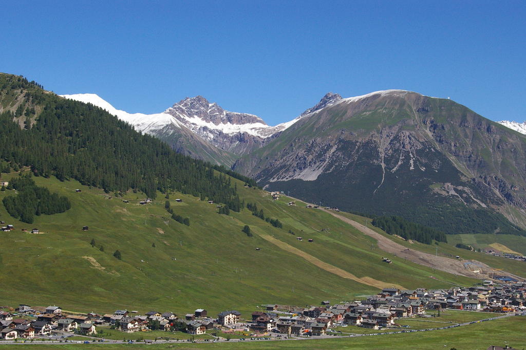 Hotel Intermonti Livigno Bagian luar foto