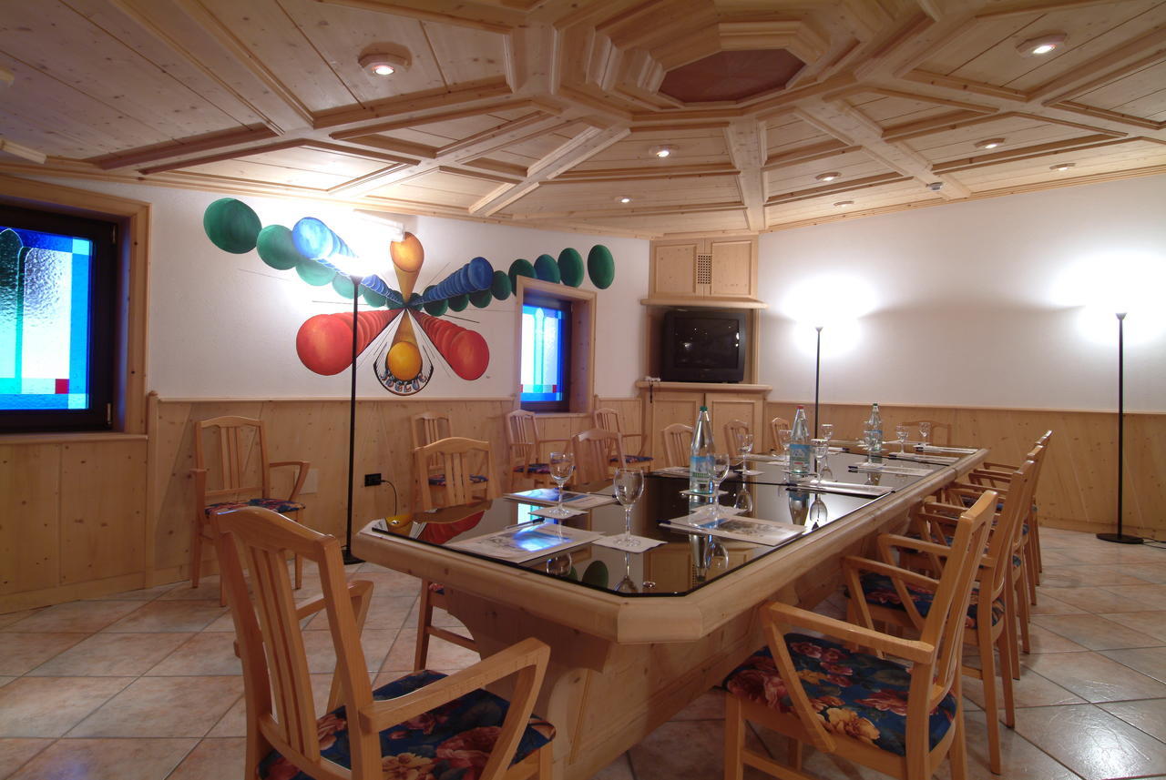Hotel Intermonti Livigno Bagian luar foto